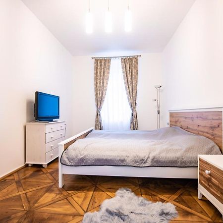 סיביו Apartment Amalia מראה חיצוני תמונה